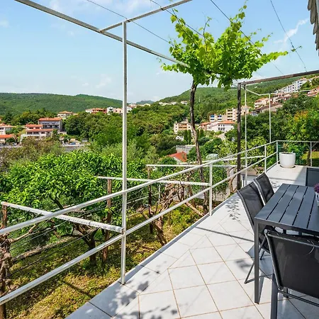 Apartment Lovely In Rabac